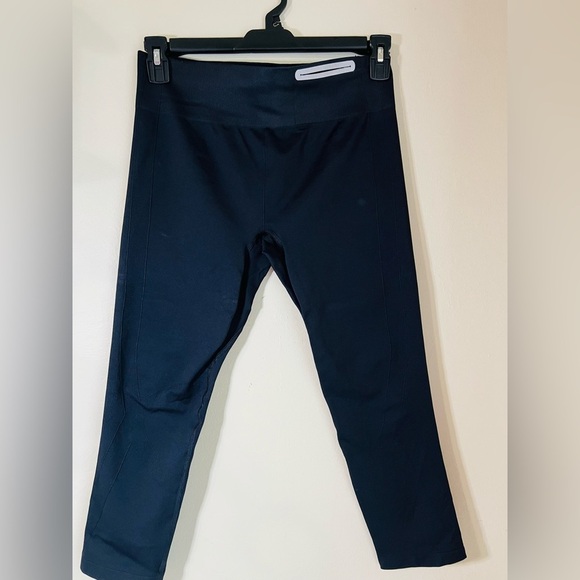 Under Armour Other - Under Armour Women's Black Leggings.NWT